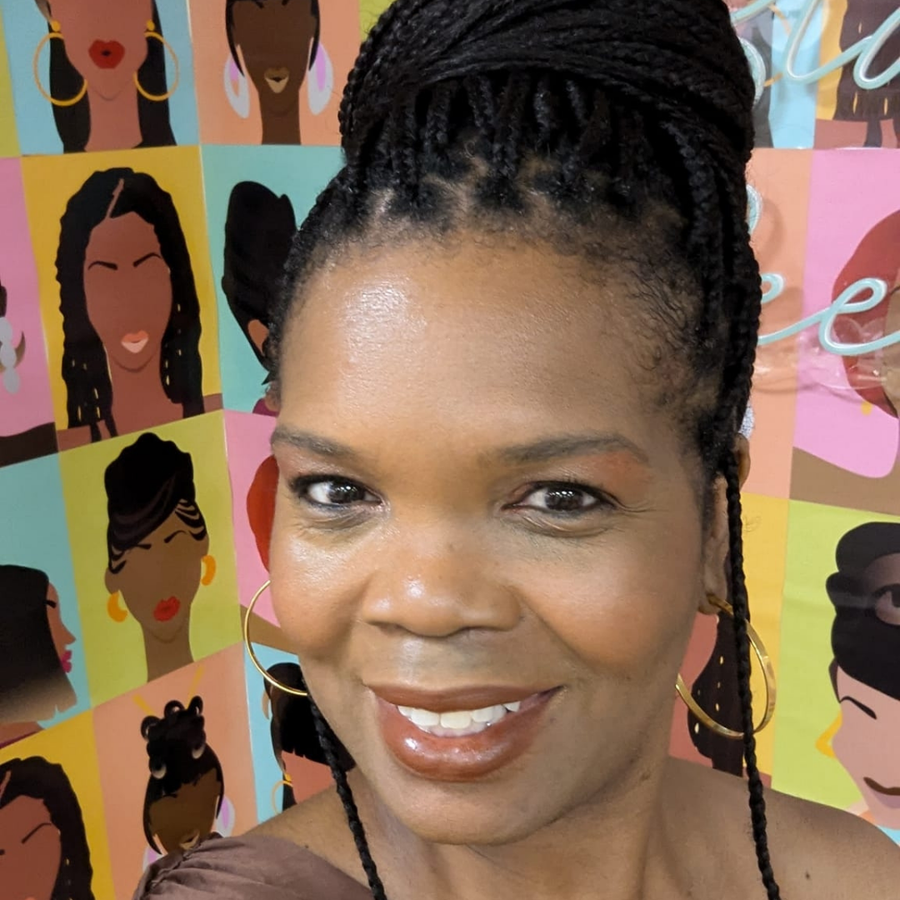 Marcie (@browngirlcollective)